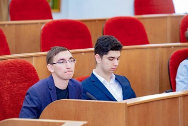 Сегодня Заксобрание было открыто для студентов 